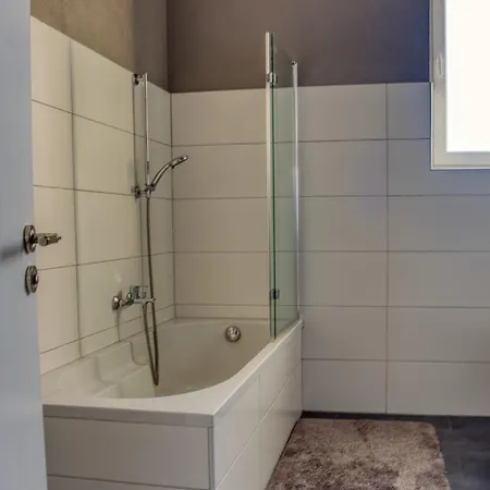 Appartement Wen Bhf Neu & Zentral In Weiden Fuer Bis Zu 6 Personen à Weiden in der Oberpfalz Extérieur photo